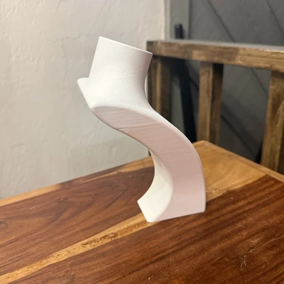 Elegant White Necklace Display Bust - Picture 3 of 7